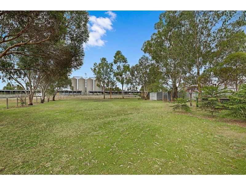12 Donley Street, Oakey QLD 4401