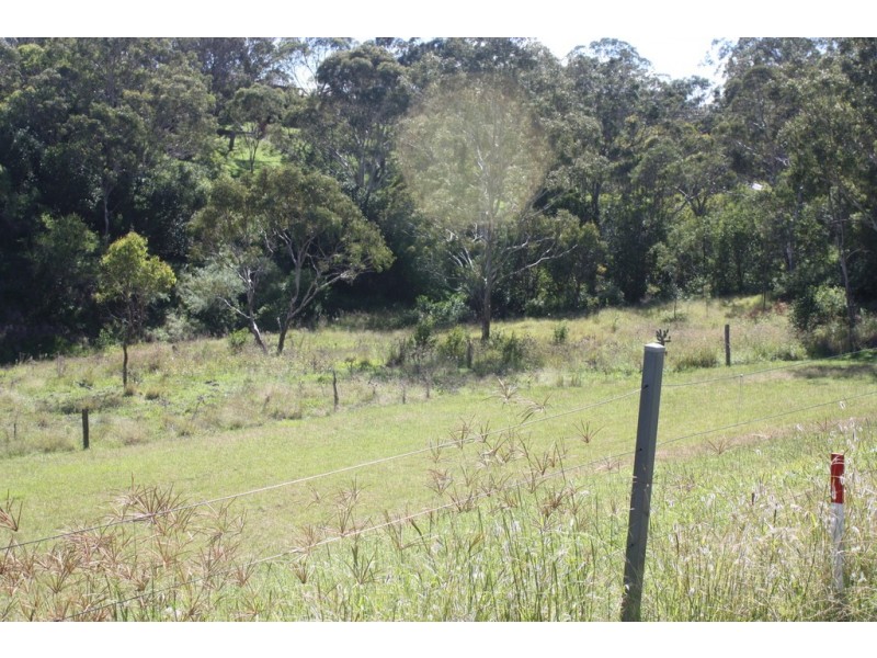 Lot 3 Echidna Cresent, Top Camp QLD 4350