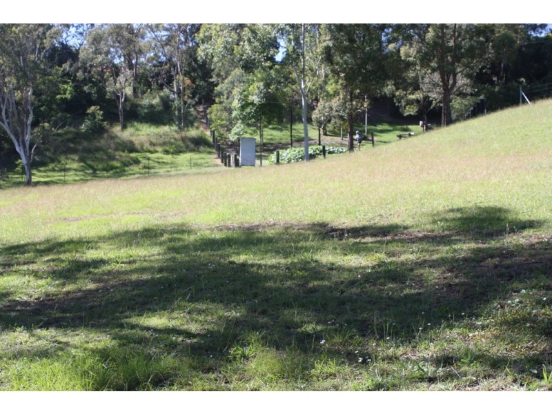 Lot 3 Echidna Cresent, Top Camp QLD 4350