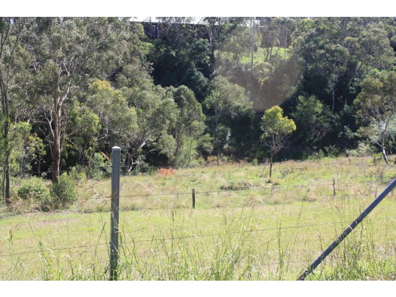Lot 3 Echidna Cresent, Top Camp QLD 4350
