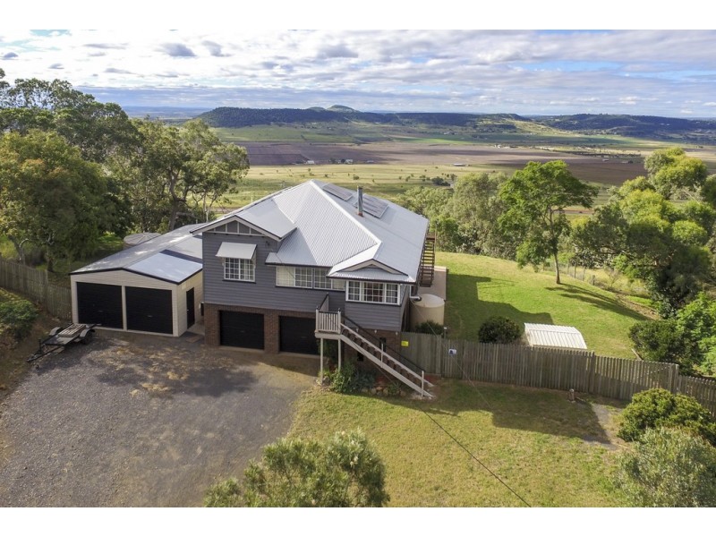 23 Rowland Court, Gowrie Mountain QLD 4350
