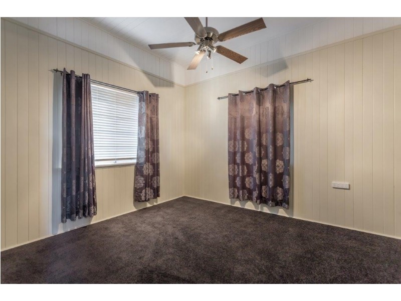 23 Rowland Court, Gowrie Mountain QLD 4350