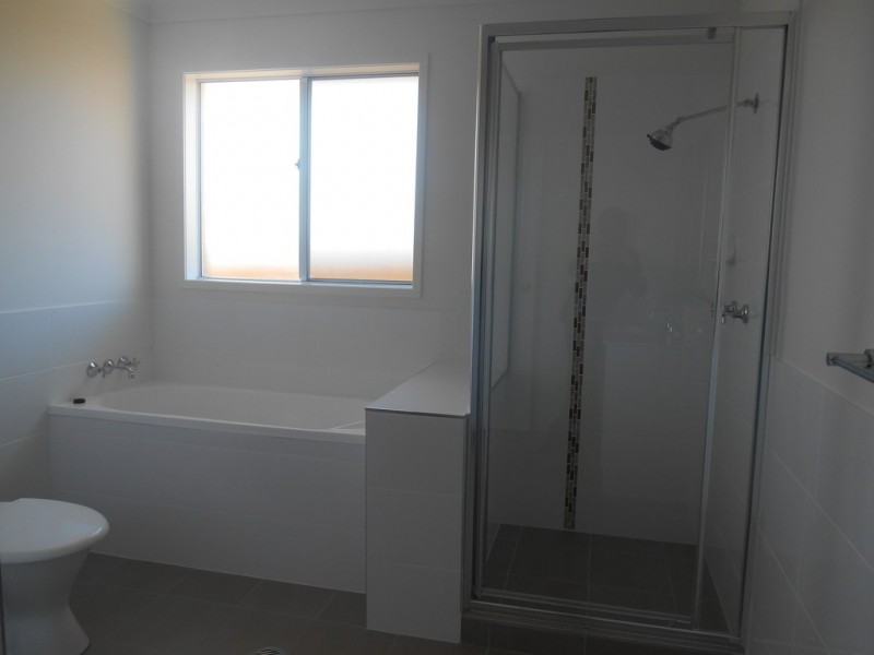 4 Carnamah street, Cambooya QLD 4358