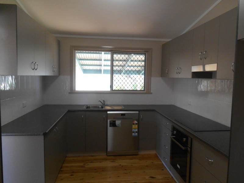 2 Roessler Street, Rangeville QLD 4350