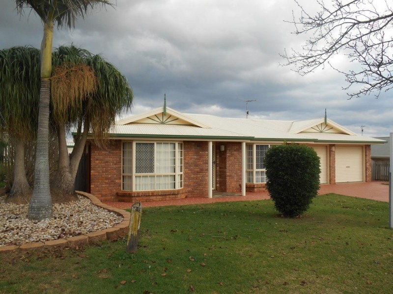 22 Gainsborough Drive, Glenvale QLD 4350