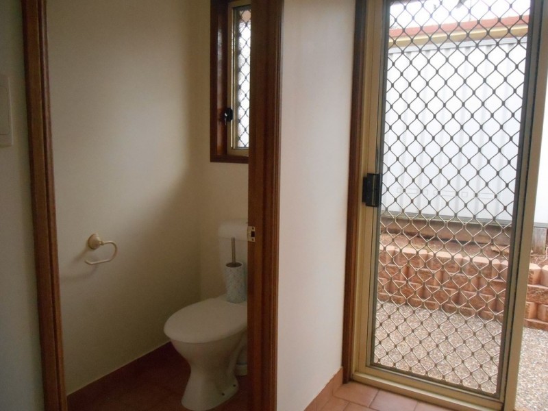 22 Gainsborough Drive, Glenvale QLD 4350