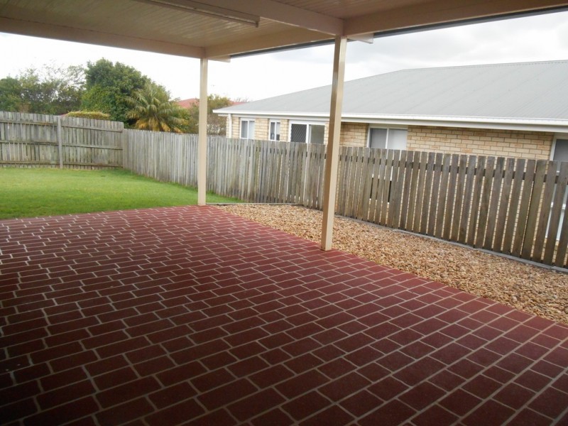 22 Gainsborough Drive, Glenvale QLD 4350