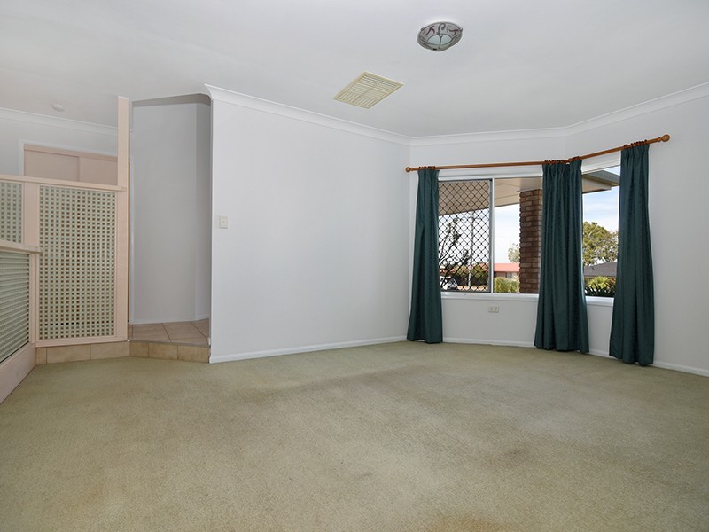 15 Blue Gum Drive, Newtown QLD 4350