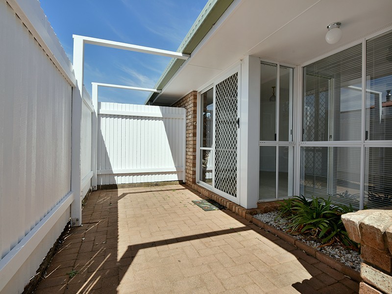 15 Blue Gum Drive, Newtown QLD 4350