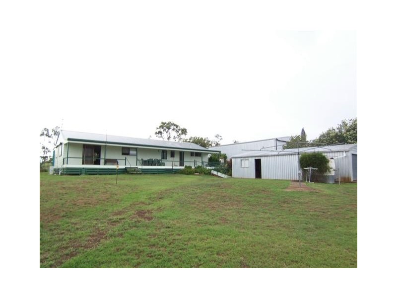 22 Rutledge Street, Jondaryan QLD 4403