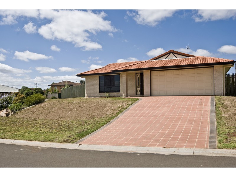 2 Samatha Close, Darling Heights QLD 4350