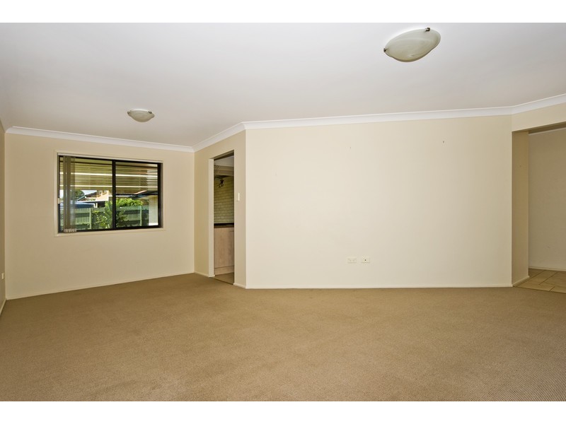 2 Samatha Close, Darling Heights QLD 4350