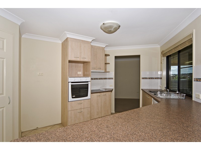 2 Samatha Close, Darling Heights QLD 4350