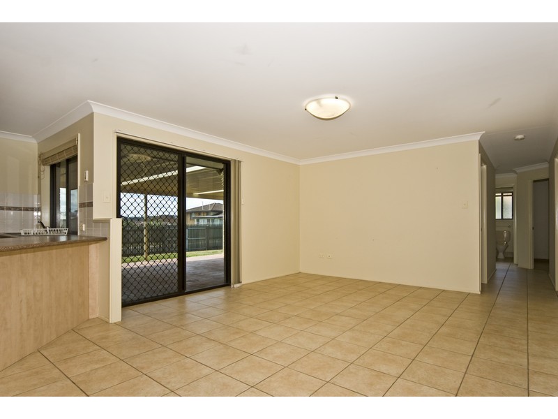 2 Samatha Close, Darling Heights QLD 4350