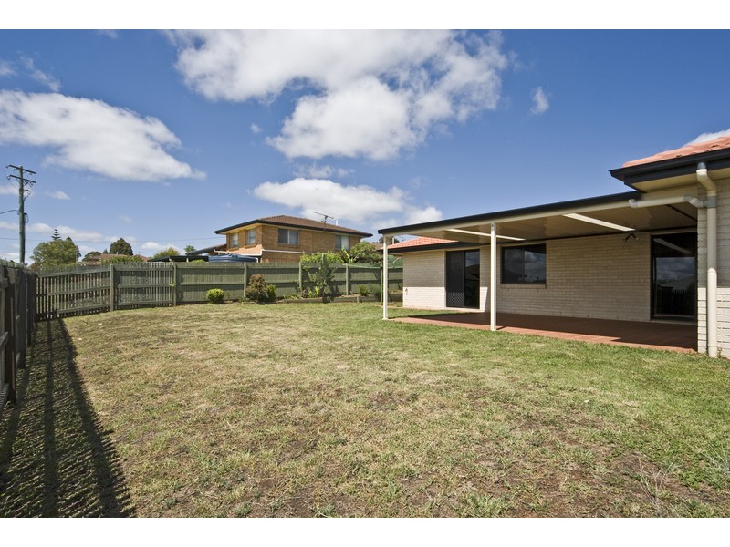 2 Samatha Close, Darling Heights QLD 4350