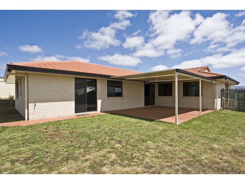 2 Samatha Close, Darling Heights QLD 4350