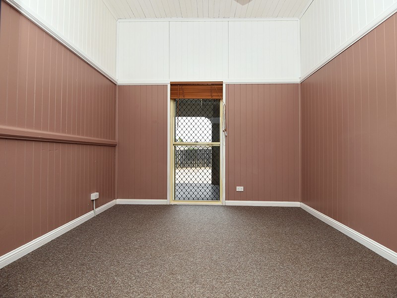 204 Taylor Street, Newtown QLD 4350