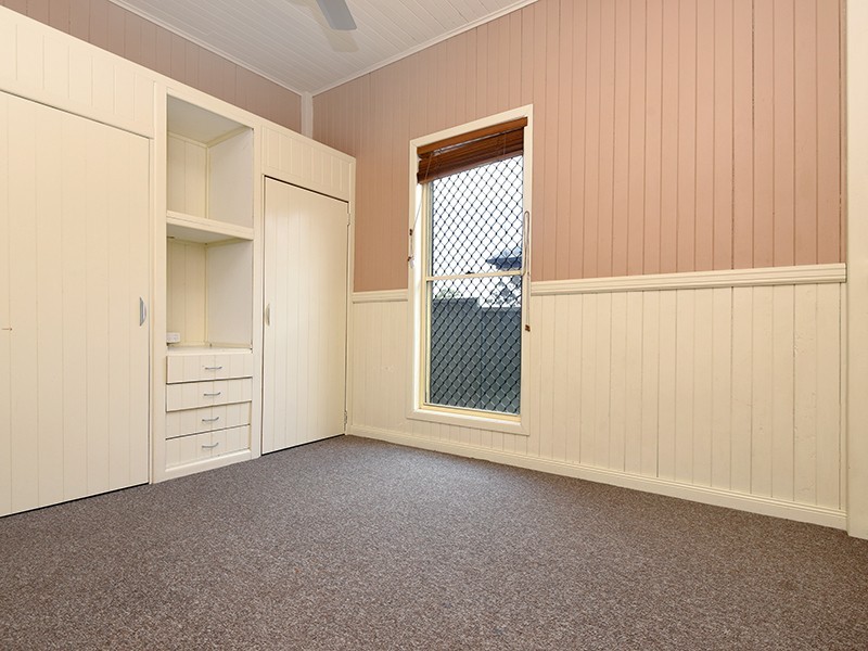 204 Taylor Street, Newtown QLD 4350