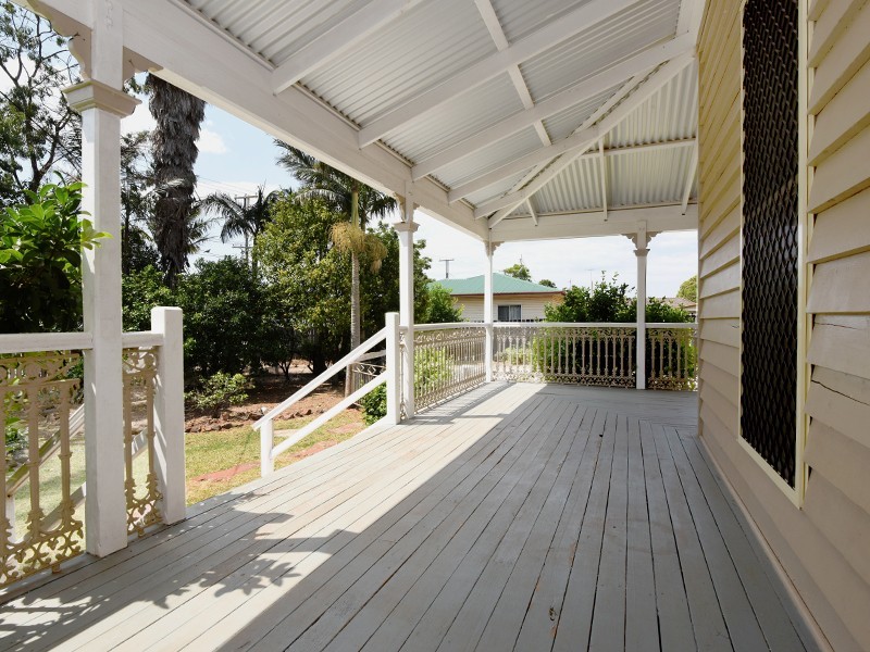 204 Taylor Street, Newtown QLD 4350