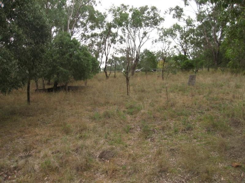 16 Wilga Avenue, Oakey QLD 4401