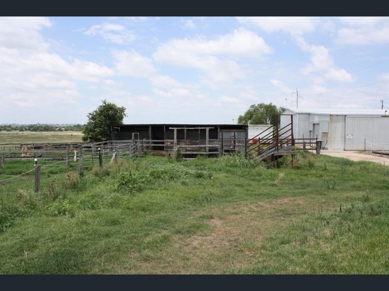 120 Allora Clifton Road, Allora QLD 4362