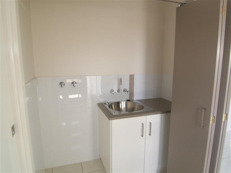 2/346 North, Wilsonton QLD 4350