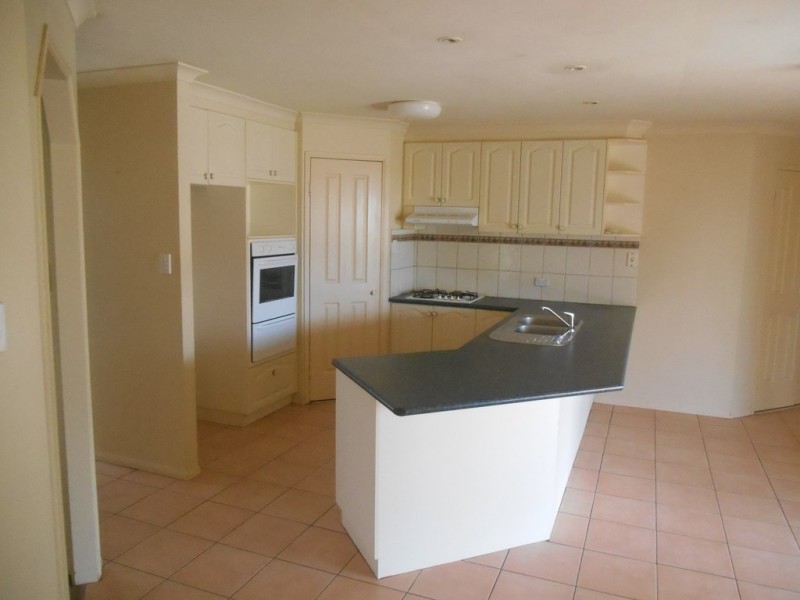 525 Hume Street, Kearneys Spring QLD 4350