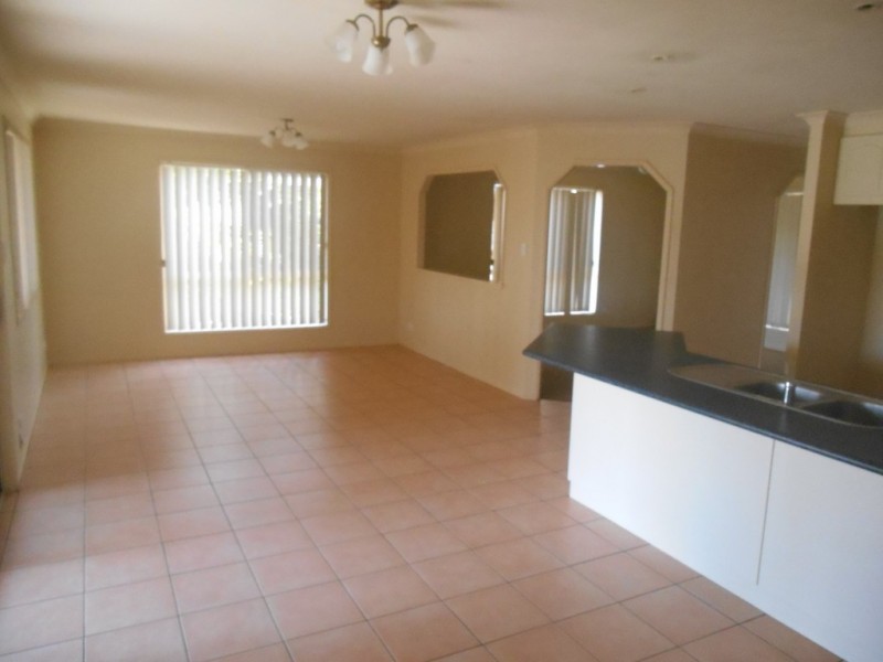 525 Hume Street, Kearneys Spring QLD 4350