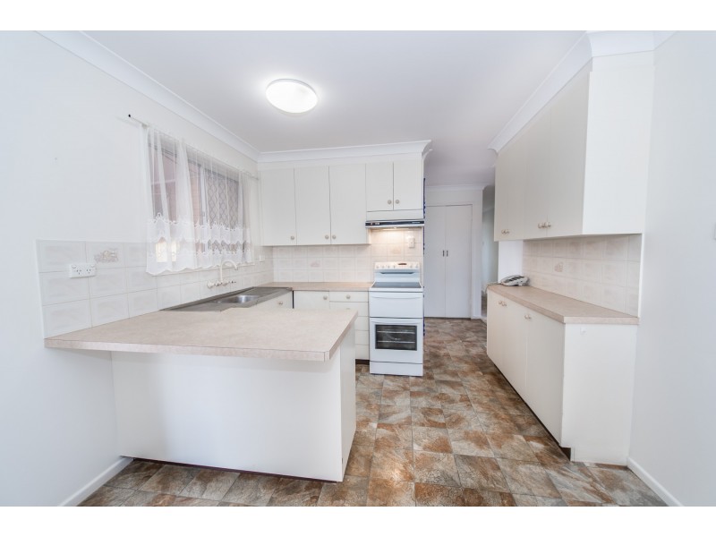 29 Chilla Street, Harristown QLD 4350