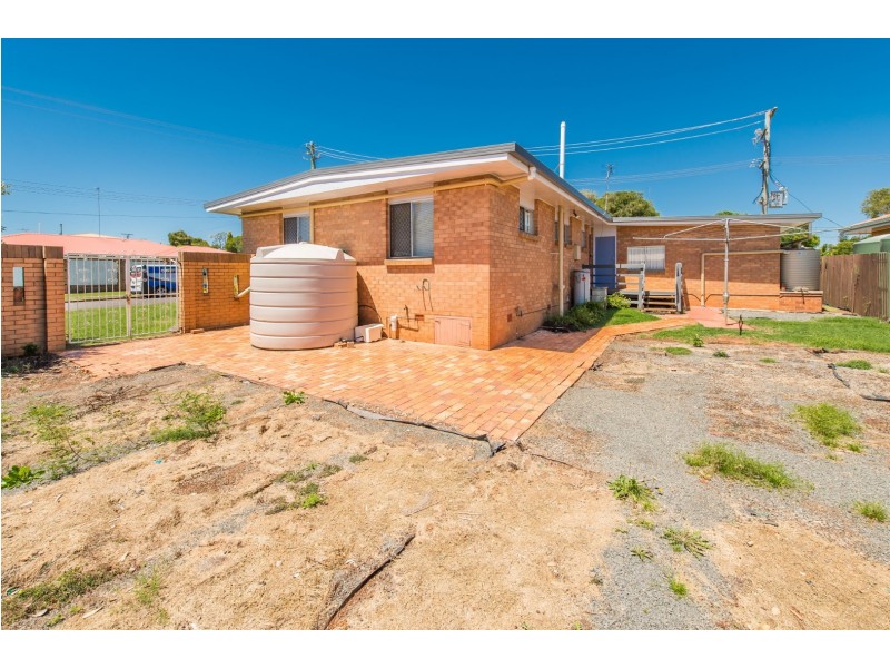 29 Chilla Street, Harristown QLD 4350