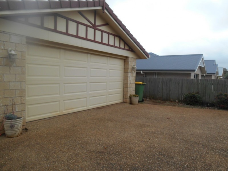 40 CALYPSO CRESCENT, Middle Ridge QLD 4350