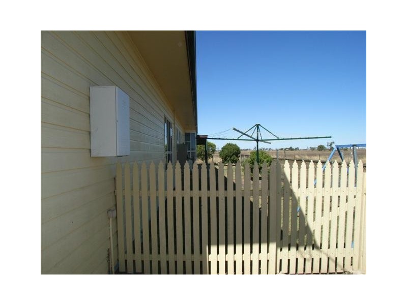 6 Agnes Street, Dalby QLD 4405