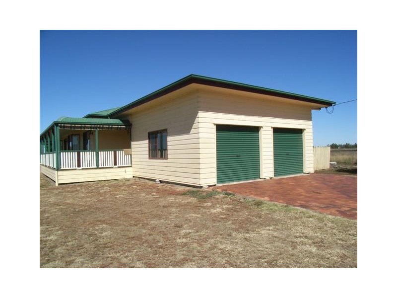 6 Agnes Street, Dalby QLD 4405