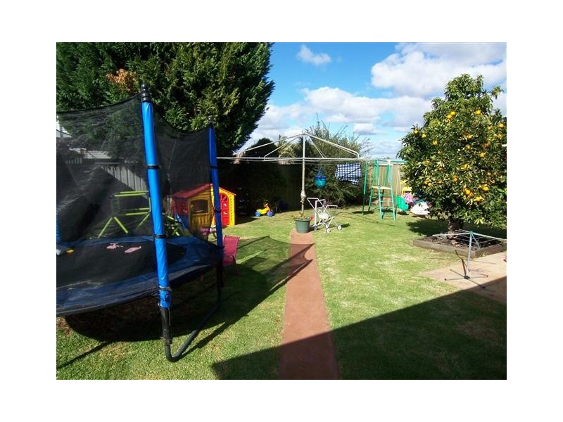 12 Barah St, Wilsonton QLD 4350