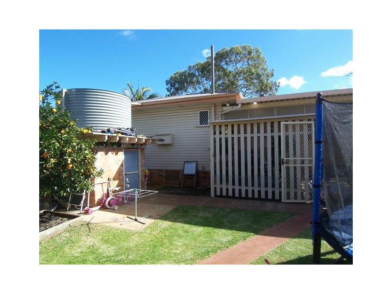 12 Barah St, Wilsonton QLD 4350