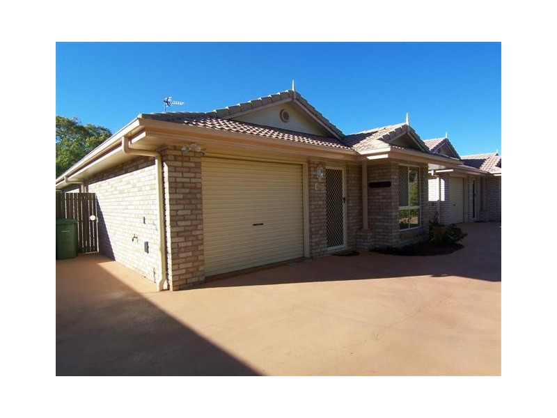 3/42 Gordon Ave, Toowoomba QLD 4350