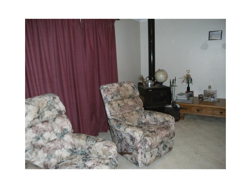 5 Pedersen, Cranley QLD 4350