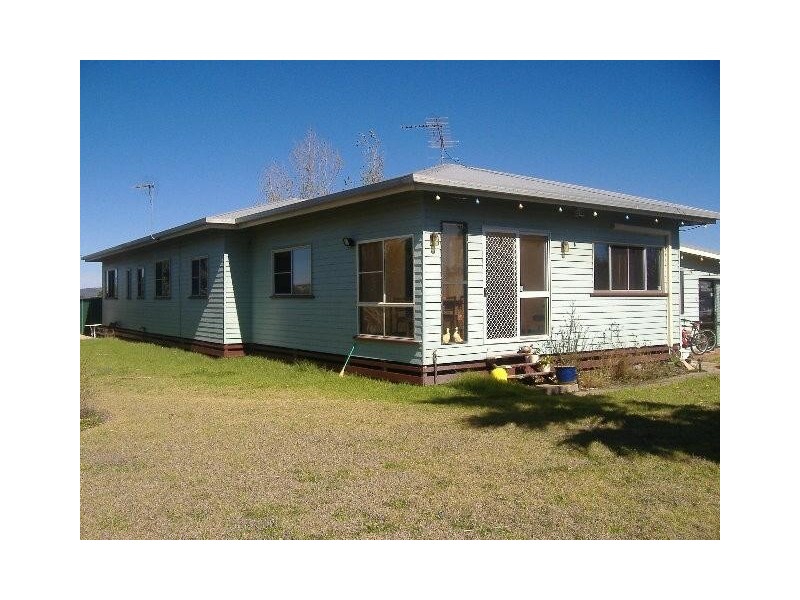 57 Railway Parade, Cambooya QLD 4358