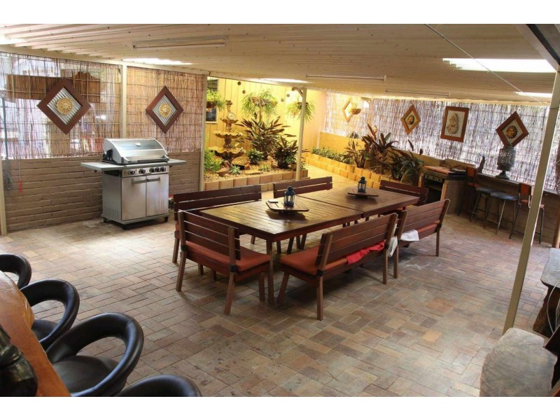 32 REDLANDS DRIVE, Gowrie Junction QLD 4352