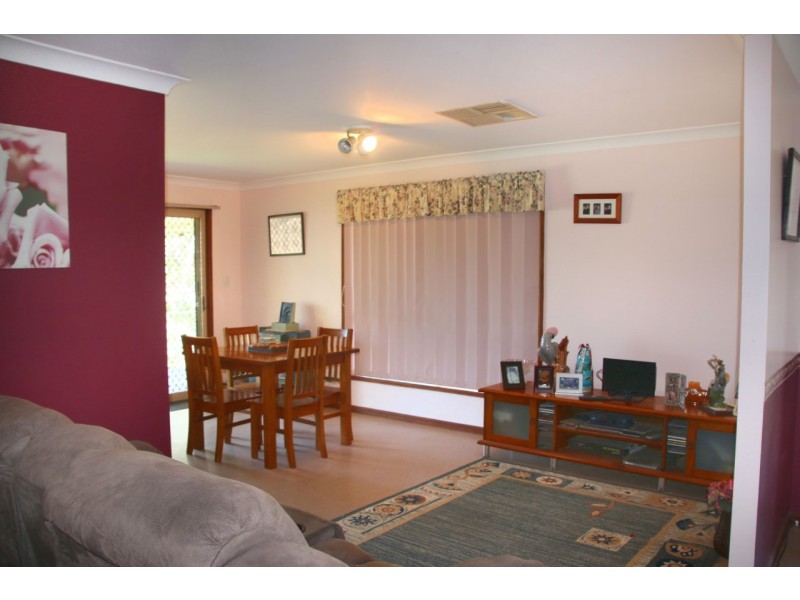 32 REDLANDS DRIVE, Gowrie Junction QLD 4352