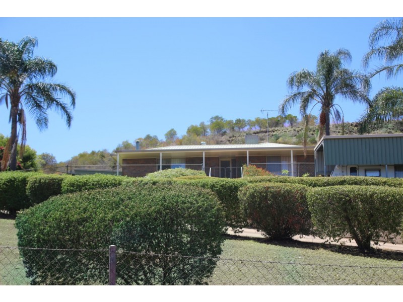 32 REDLANDS DRIVE, Gowrie Junction QLD 4352