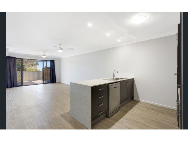 1and2/1B Llewellyn Street, Centenary Heights QLD 4350