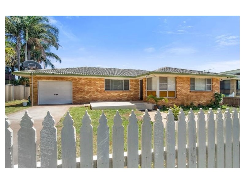 11 Winstanley Court, Newtown QLD 4350