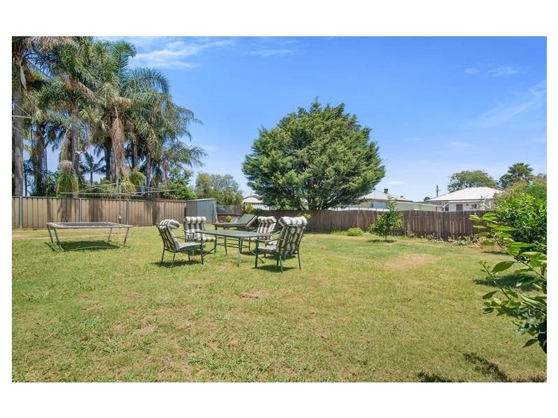 11 Winstanley Court, Newtown QLD 4350