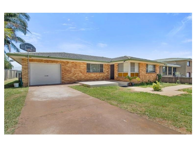 11 Winstanley Court, Newtown QLD 4350