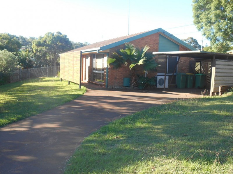 33 Hinkler Cres, Wilsonton QLD 4350