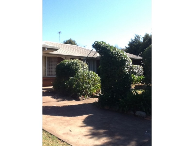 7 Shiraz Court, Wilsonton QLD 4350