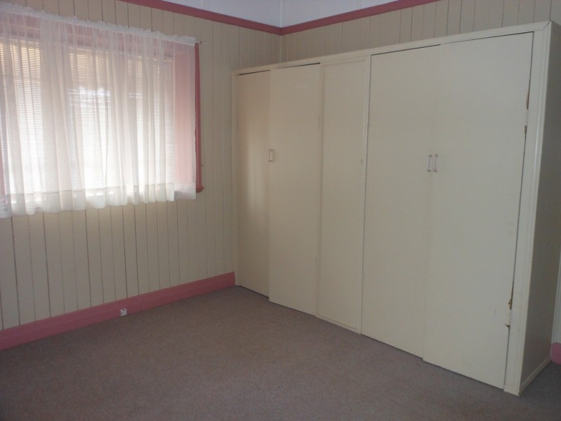 12 Berry Street, Wilsonton QLD 4350