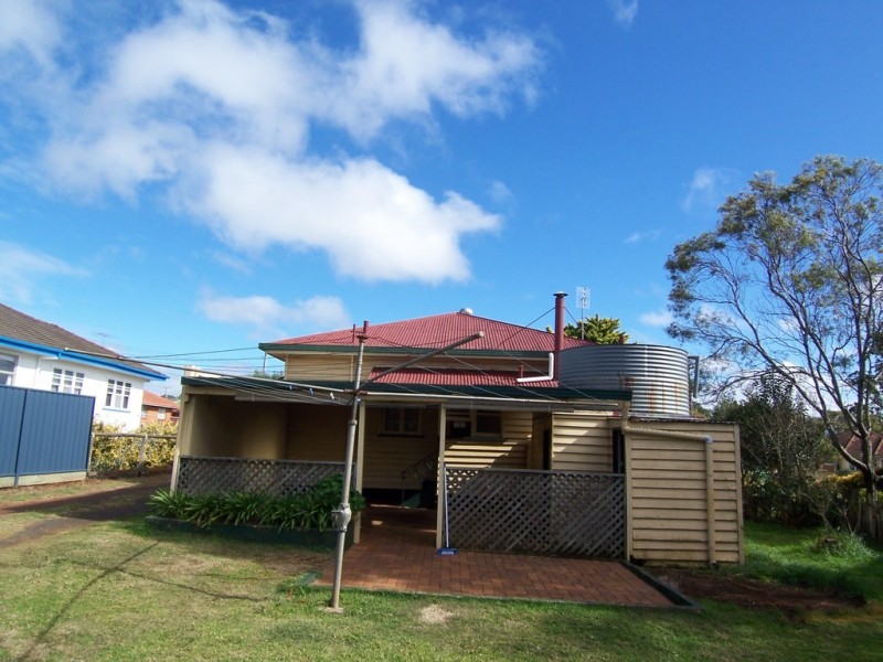 12 Berry Street, Wilsonton QLD 4350