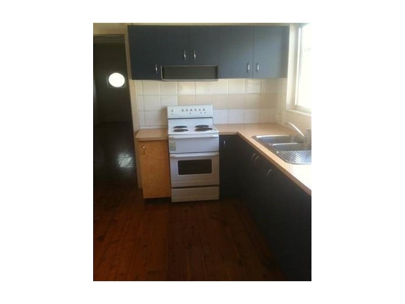 14 Park Street, Newtown QLD 4350